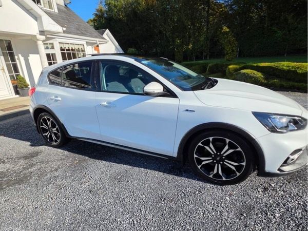 Ford Focus Hatchback, Diesel, 2020, White