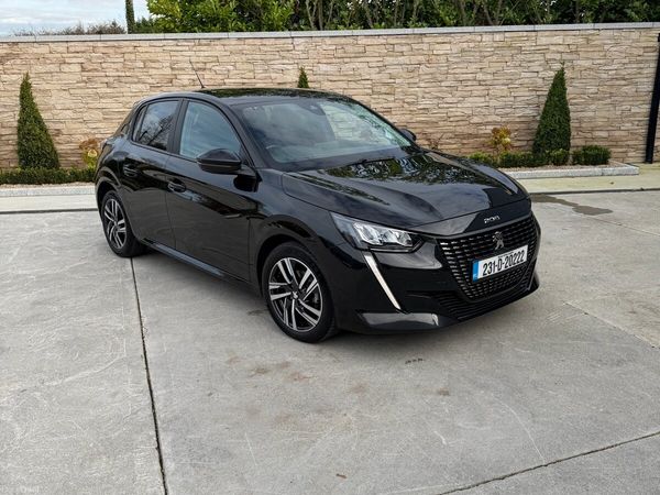 Peugeot 208 Hatchback, Petrol, 2023, Black