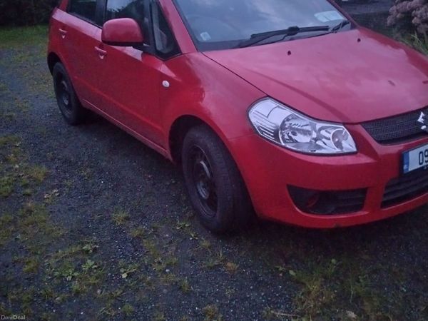Suzuki SX4 SUV, Petrol, 2009, Red