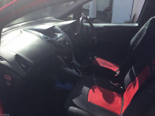 Ford B-Max Hatchback, Petrol, 2013, Red