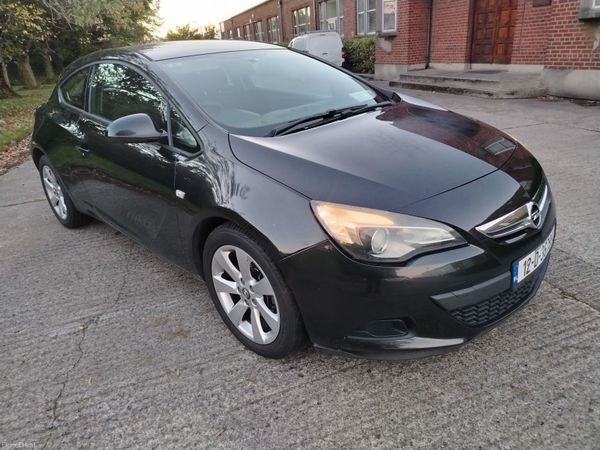 Opel Astra Hatchback, Diesel, 2012, Black