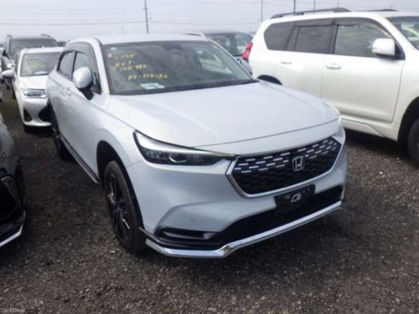 Honda Vezel SUV, Petrol Hybrid, 2021, White