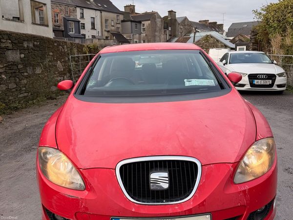 SEAT Leon Hatchback, Petrol, 2007, Red