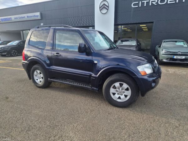 Mitsubishi Pajero SUV, Diesel, 2005, Blue