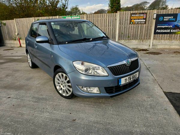 Skoda Fabia Hatchback, Petrol, 2011, Grey