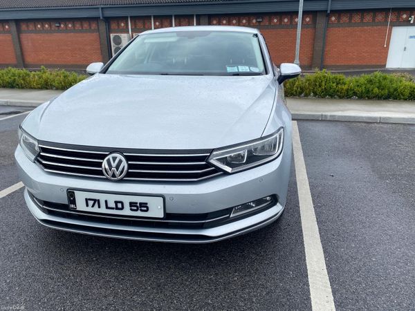 Volkswagen Passat Saloon, Diesel, 2017, Grey