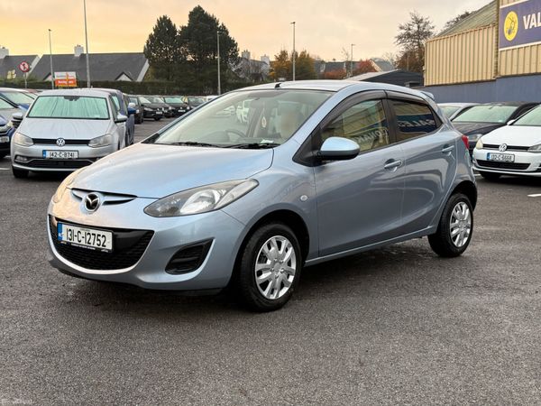 Mazda Demio Hatchback, Petrol, 2013, Blue
