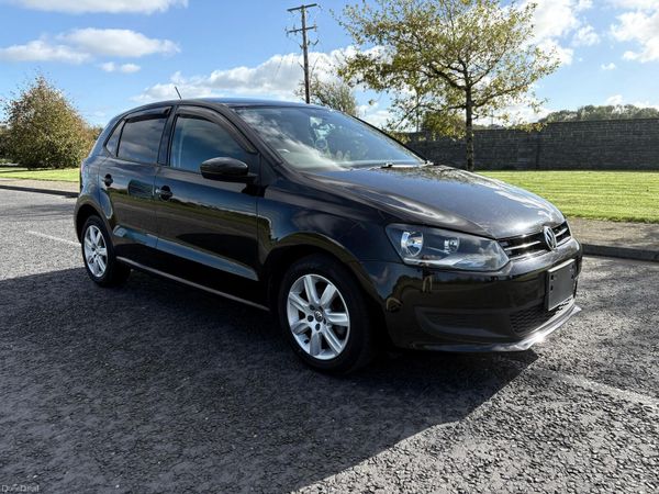 Volkswagen Polo Hatchback, Petrol, 2013, Black