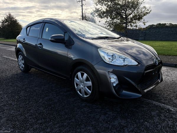 Toyota Aqua Hatchback, Petrol Hybrid, 2016, Grey