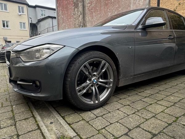 BMW 3-Series Saloon, Diesel, 2014, Grey