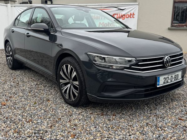 Volkswagen Passat Saloon, Diesel, 2021, Grey