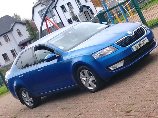 Skoda Octavia Saloon, Diesel, 2016, Blue