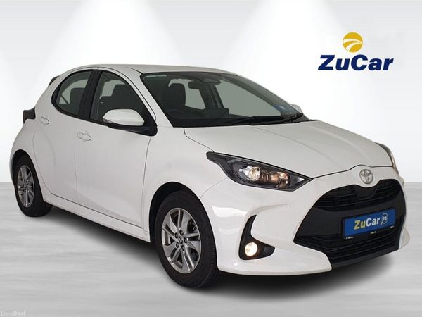 Toyota Yaris Hatchback, Petrol Hybrid, 2024, White