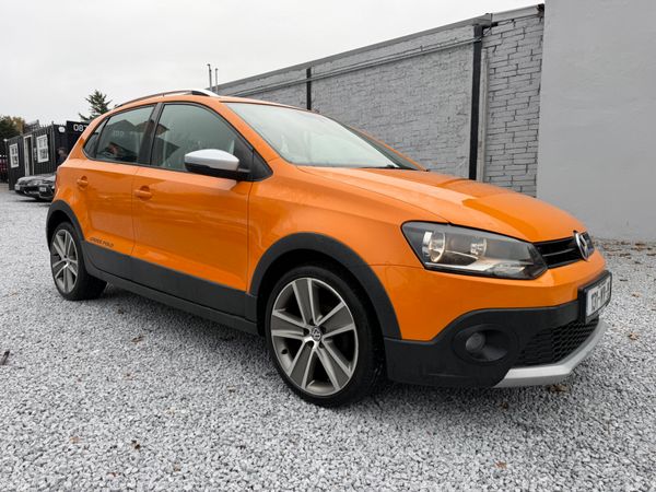 Volkswagen Polo Hatchback, Petrol, 2013, Orange