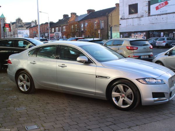 Jaguar XF Saloon, Diesel, 2018, Silver