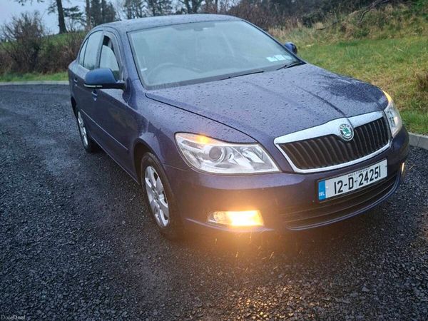 Skoda Octavia Saloon, Diesel, 2012, Blue
