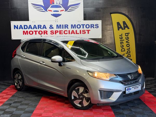Honda Fit Hatchback, Petrol Hybrid, 2015, Silver