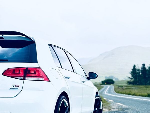 Volkswagen Golf Hatchback, Petrol, 2015, White
