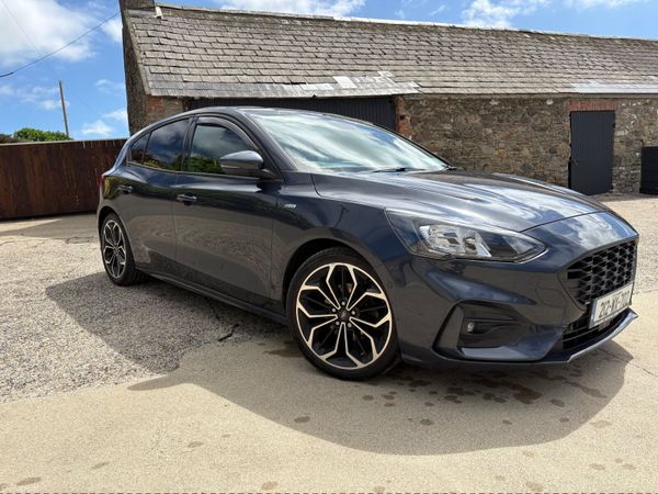 Ford Focus Hatchback, Petrol Hybrid, 2021, Blue