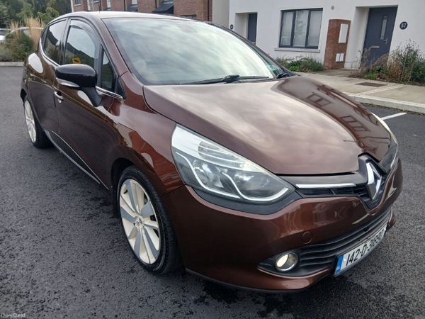 Renault Clio Hatchback, Petrol, 2014, Brown