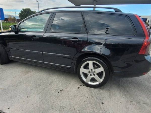 Volvo V50 Estate, Diesel, 2010, Black