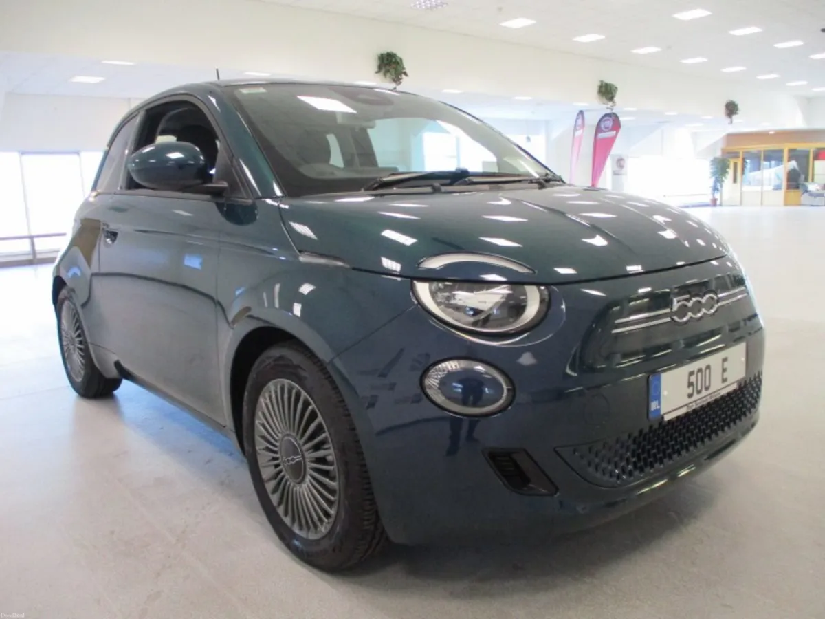 Fiat 500e ICON -NEW 252 OFFERS -3.9% - Image 3