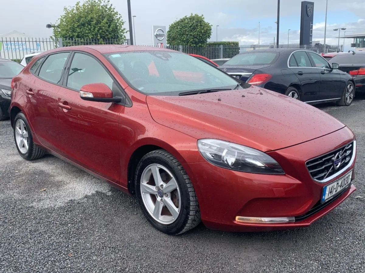 2014 VOLVO V40 D2 1.6 D LOW TAX - Image 5