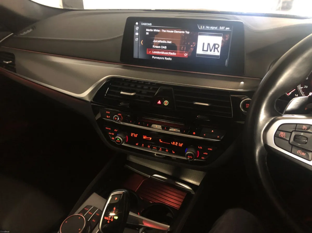 2018 BMW 530e M SPORT - Image 4