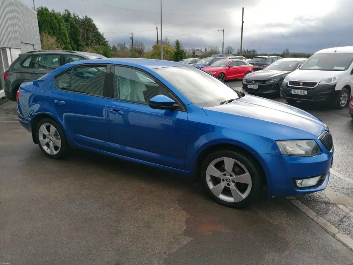 2013 SKODA OCTAVIA ELEGANCE 1.6 TDI 105HP 4DR - Image 4