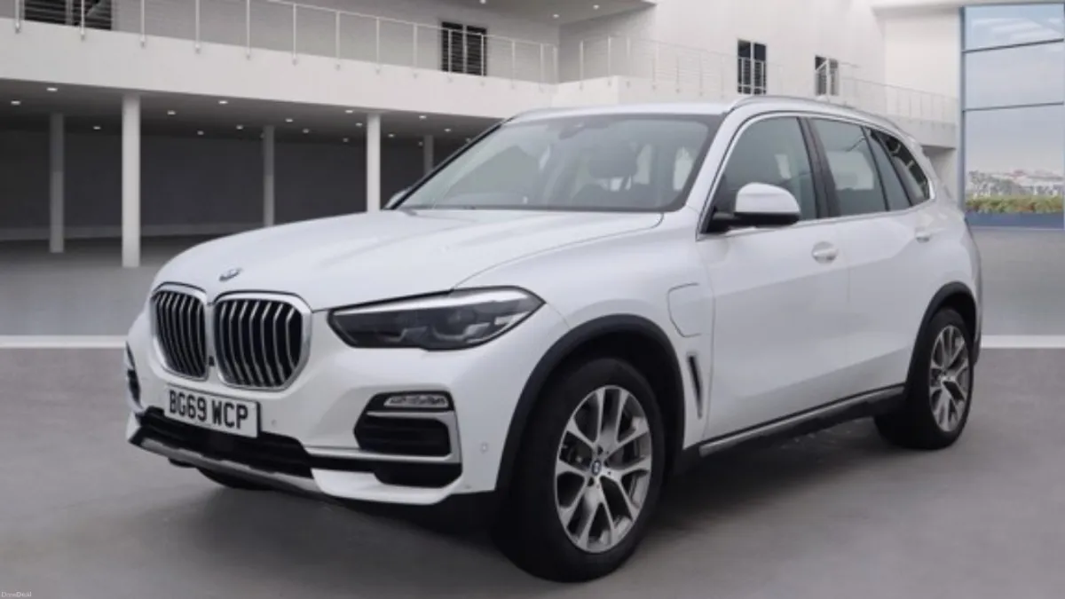 BMW X5 3.0 X DRIVE 45E X LINE EV/HYBRID - Image 2