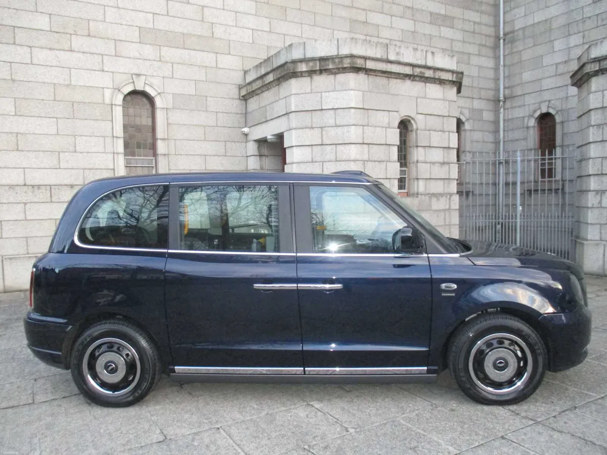 2025 LEVC TX / WHEELCHAIR ACCESSIBLE TAXI - Image 3