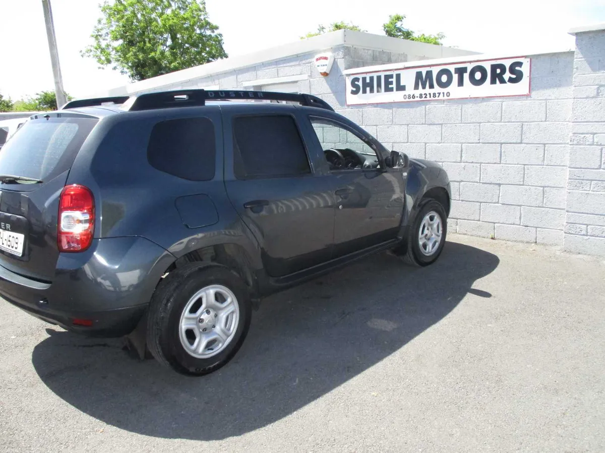 Dacia Duster VAN 2017 - Image 2