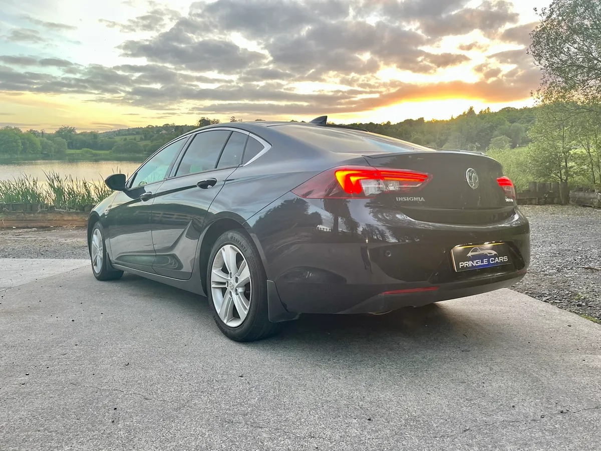 New model Opel Insigina sri nav - Image 3