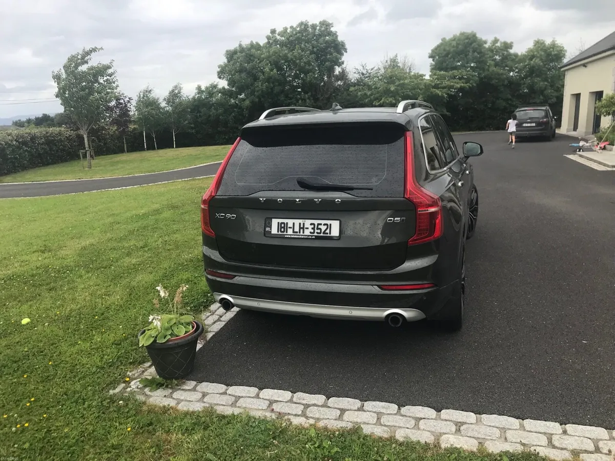 Volvo XC90 Momentum Pro huge spec - Image 3