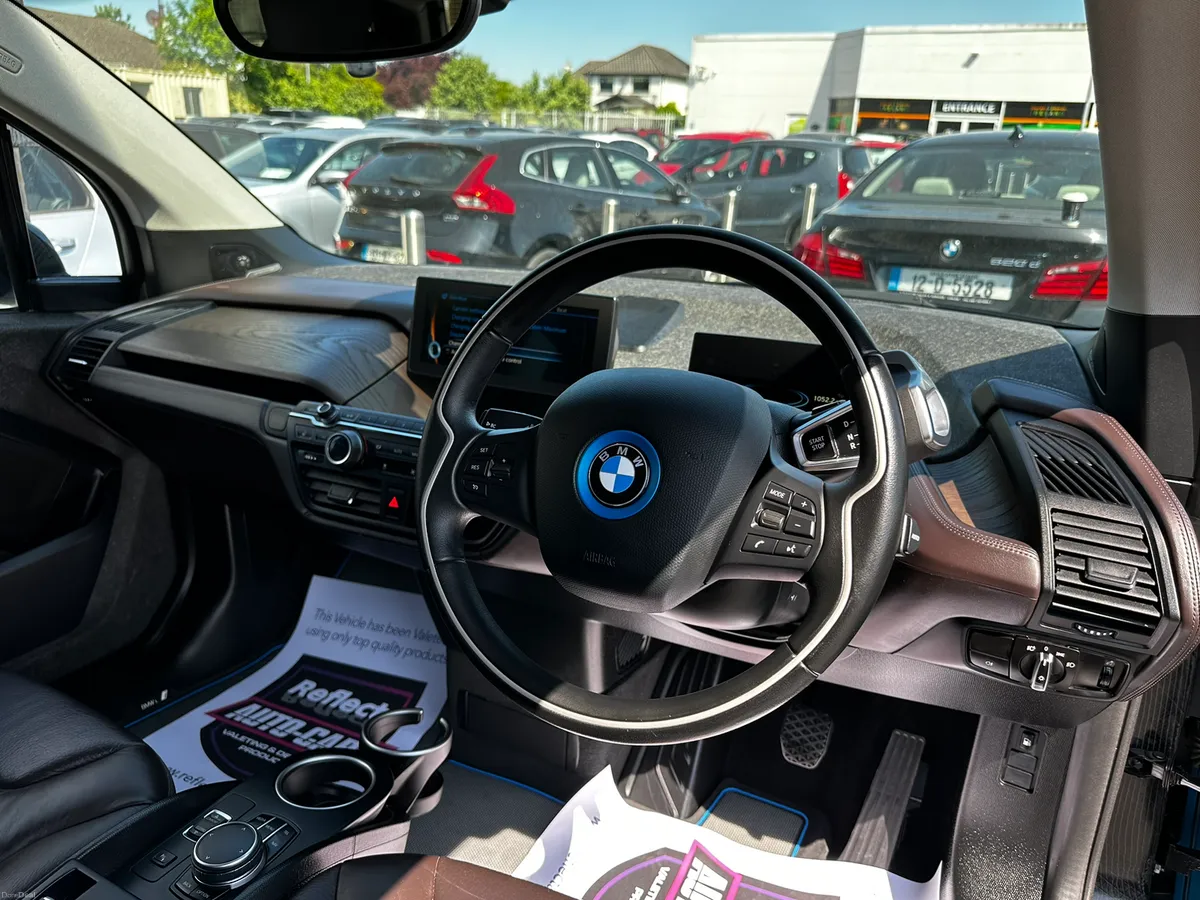 162 BMW i3 - Electric with Petrol Range Extender - Image 5