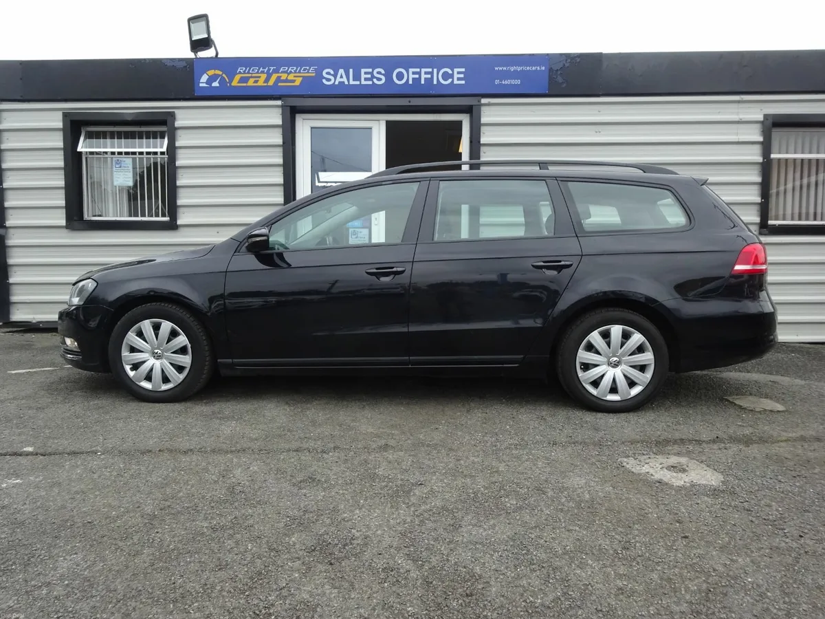 VOLKSWAGEN PASSAT ESTATE 1.6 TDI BLUEMOTION - Image 5
