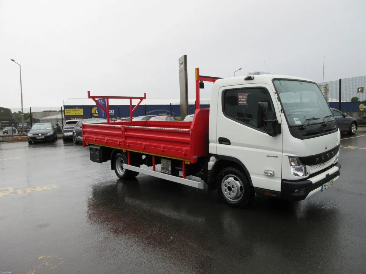 Mitsubishi Canter Fuso 3c13 With 14 Foot Flat BED - Image 5