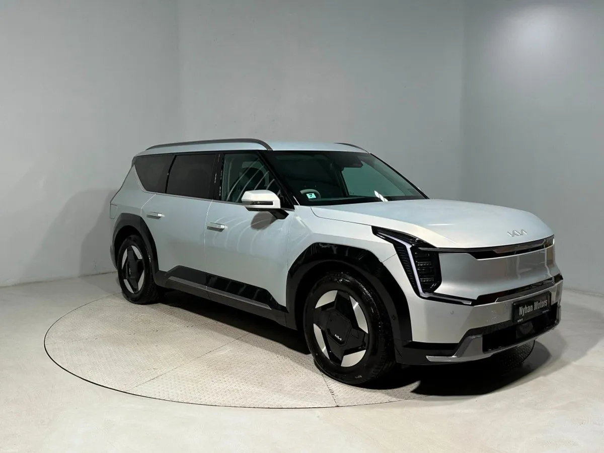Kia EV9 Earth 261 (2026) - Image 1