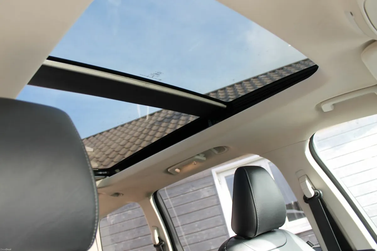 Ford Galaxy 7 Seats - Image 5