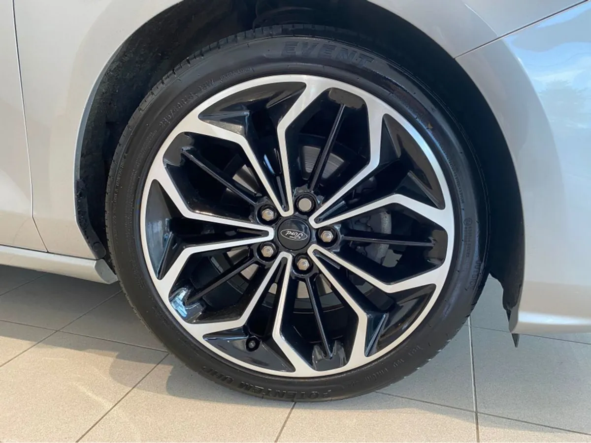 Ford Focus ST-Line Edition 1.5 TD 120hp M6 - Image 6
