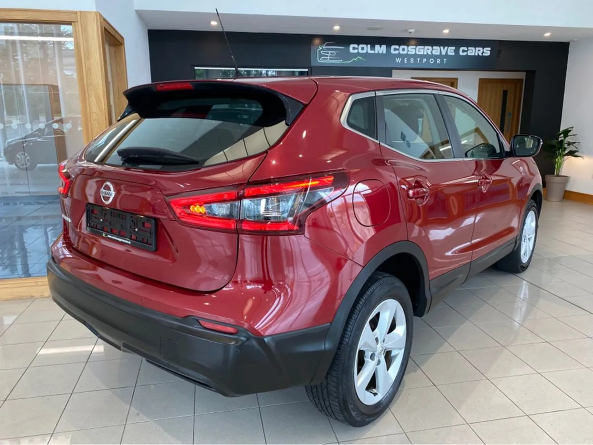 Nissan QASHQAI 1.5 DCI Acenta Premium 115PS  park - Image 5
