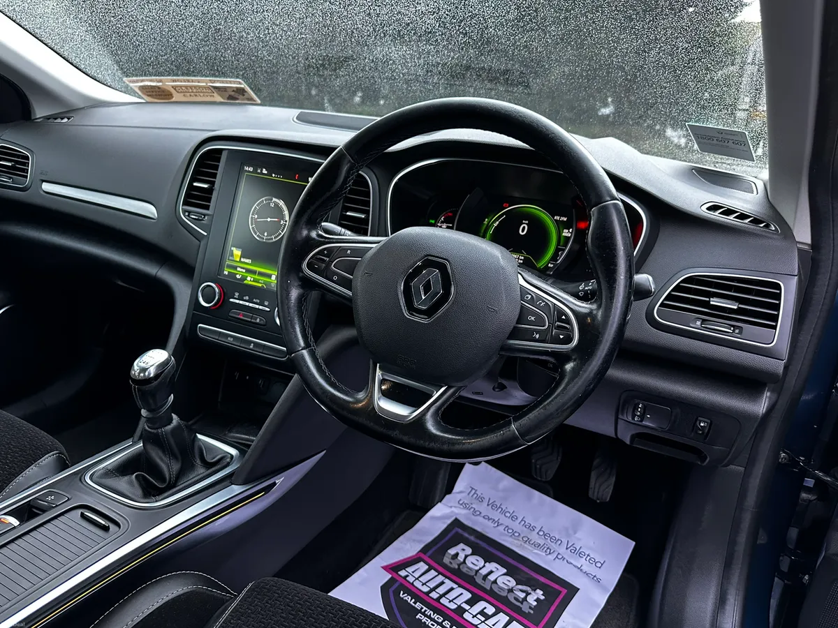 2017 Renault Megane Saloon 1.5 DCi - Image 5