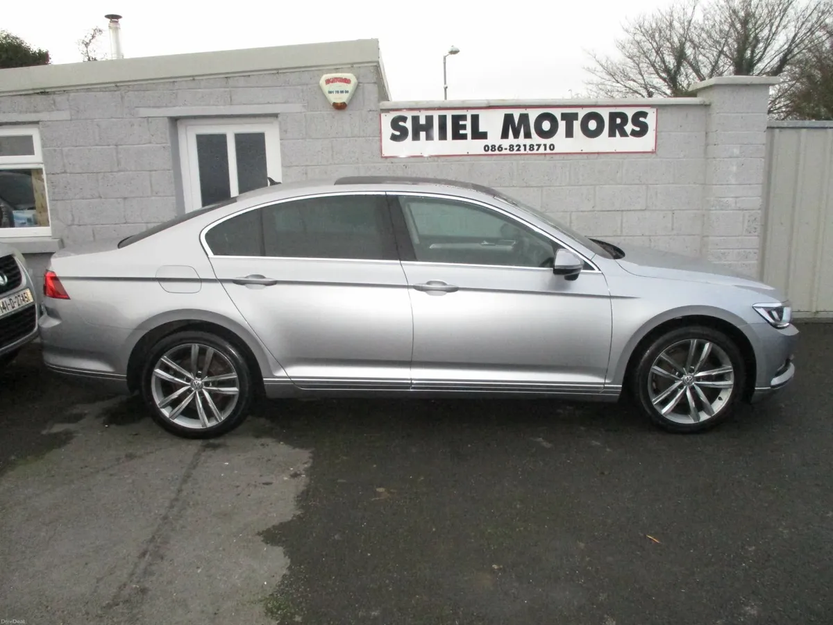 2019 PASSAT PETROL GT MANUAL - Image 1