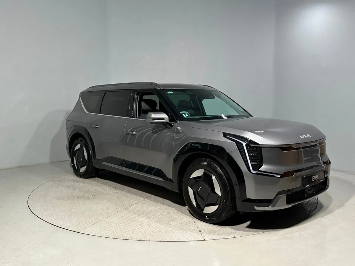 Kia EV9 Earth 0% Finance 251 (2025) - Image 1