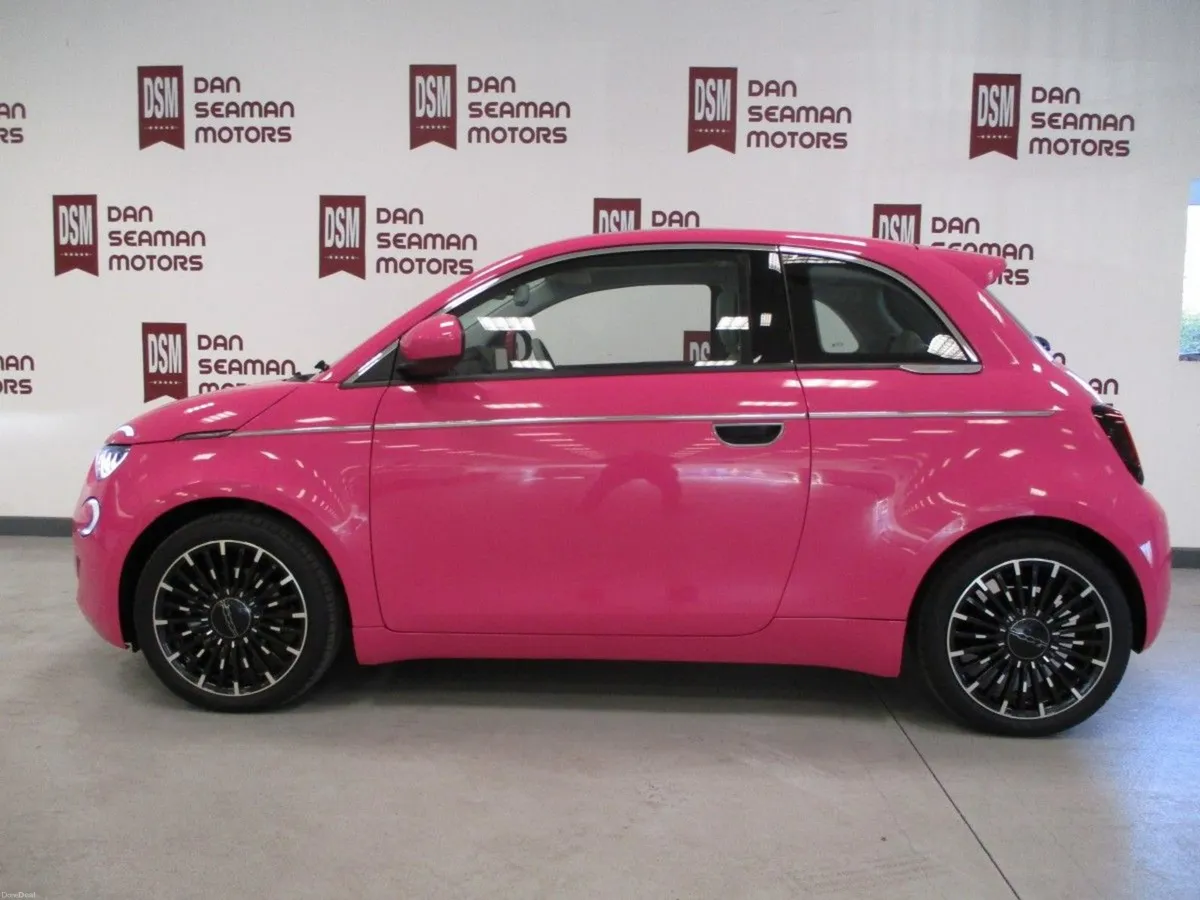 NEW 261 OFFERS 3.9%-Fiat 500e La Prima EV in Pink- - Image 1