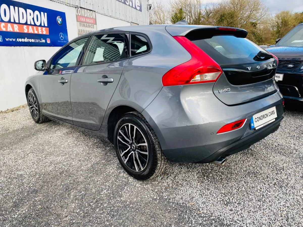 2019 (192)VOLVO V40 2.0 D2 MOMENTUM EDITION 120BHP - Image 5