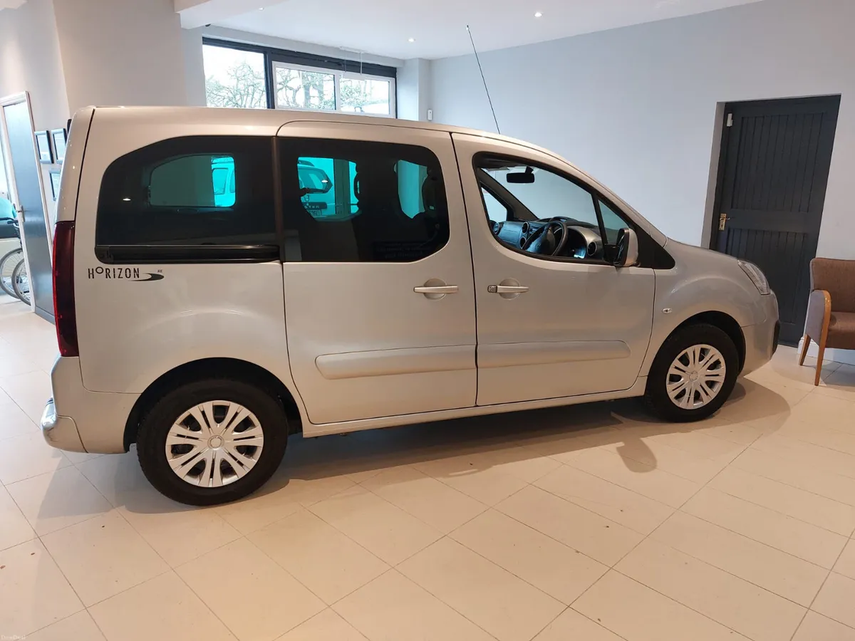 2017 Wheelchair Accessible Peugeot Partner - Image 6