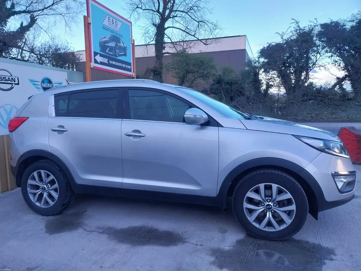 141 Kia Sportage 1.7D New  NCT Executive Warranty - Image 3