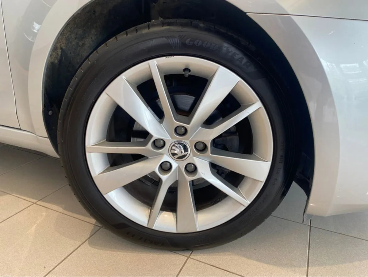 Skoda Octavia SOL 1.6 TDI 115HP 4DR - Image 6