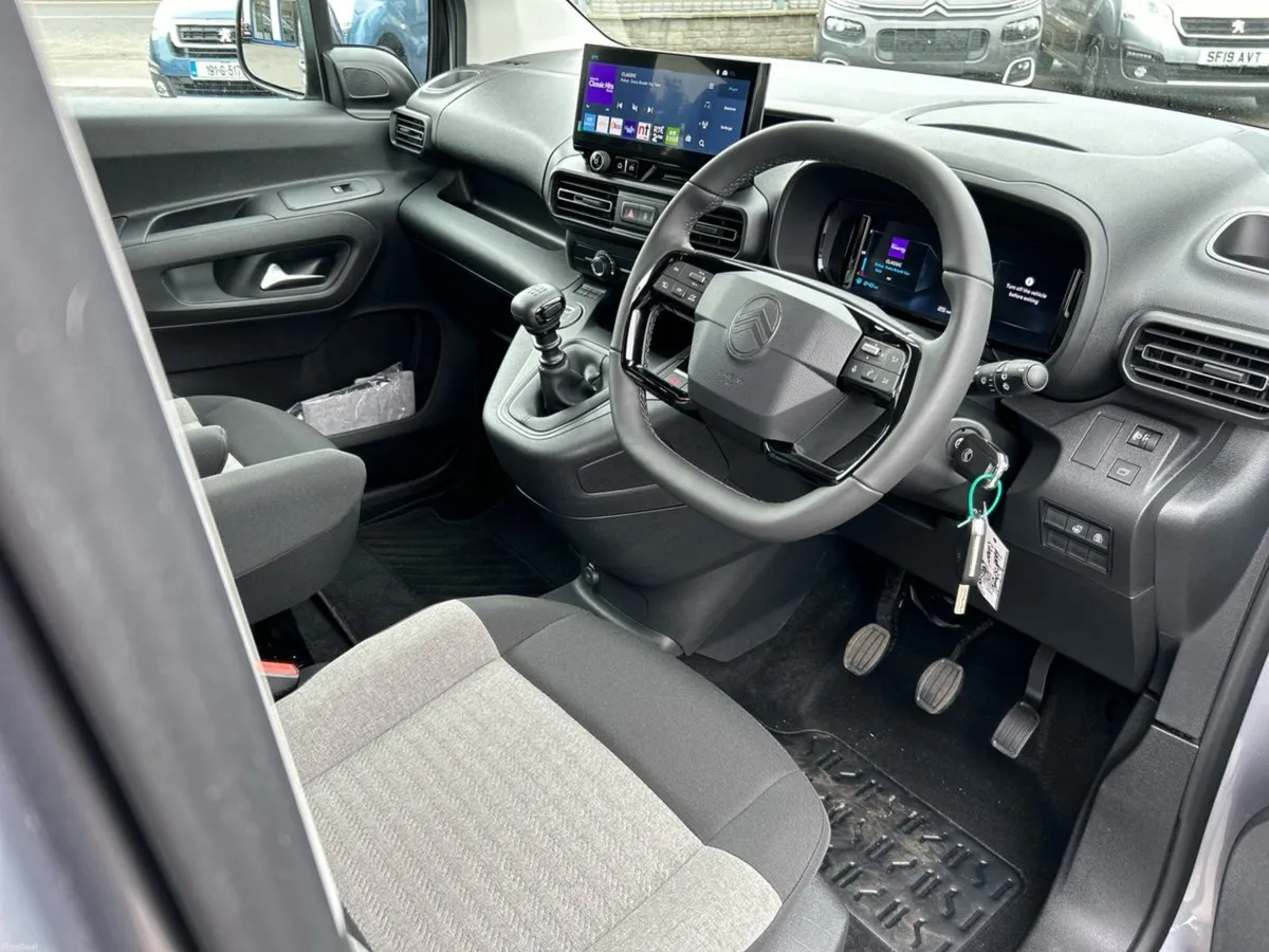 Citroen Berlingo Multispace Wheelchair Accessible - Image 6